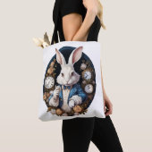 ワンダーランドの白うさぎのアリスが時計とバラ トートバッグ (クローズアップ)