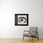 ワンダーランドホワイトラビットレターC タペストリー (インサイチュ(横))