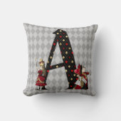 ワンダーランド・アリス&クイーン・オブ・ハート手紙A クッション (正面)