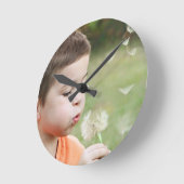 ワンドゥア・ミット・デイネム・イーゲナン・フォト ラウンド壁時計 (傾斜)