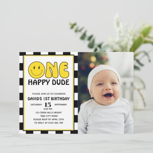 ワンハッピーダードハッピーハピー顔ボーイ誕生日写真 招待状 (スタンド正面)