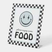 ワンハッピードゥデスマイル顔フードステーション 台座サイン (正面)