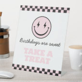 ワンハッピーベピンクスマイル顔テイクアトリート 台座サイン (インサイチュ)