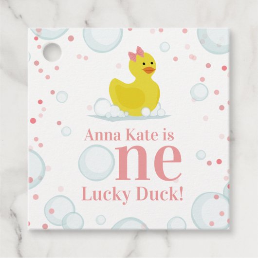 ワンラッキーダックピンクの最初の誕生日パーティー フェイバータグ (正面)
