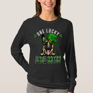 ワンラッキードッグママジャーマンシェパードママSt patricks Tシャツ