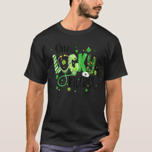 ワンラッキーナースライフレオパードシャムロックアイリッシュサンパ Tシャツ
