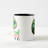ワンラッキーパパアイリッシュステップ踊り ツートーンマグカップ (中央)