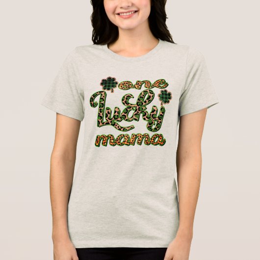 ワンラッキーママヒョウ印刷St patricks day トライブレンドTシャツ (正面)