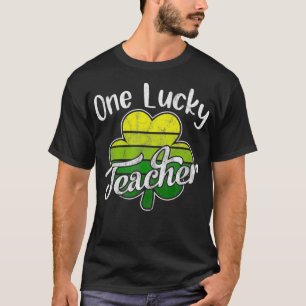 ワンラッキー先生アイリッシュクローバーズプリンシパルセントデイ Tシャツ