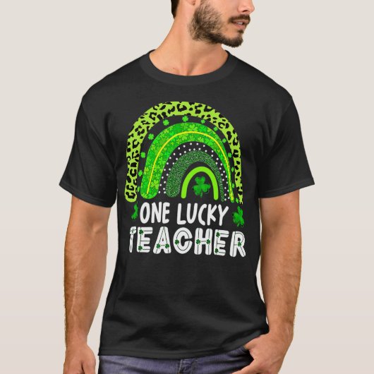 ワンラッキー先生レインボーおもしろいSt patricks day20 Tシャツ (正面)