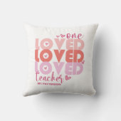 ワンラブ先生ピンクモダンパーソナライズされた名 クッション (裏面)