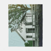 ワンルームスクールハウスウォーターカラー写真 フリースブランケット (正面)