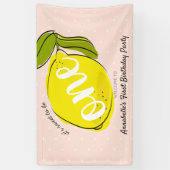 ワンレモンピンク1歳の誕生日に甘い 横断幕 (縦)