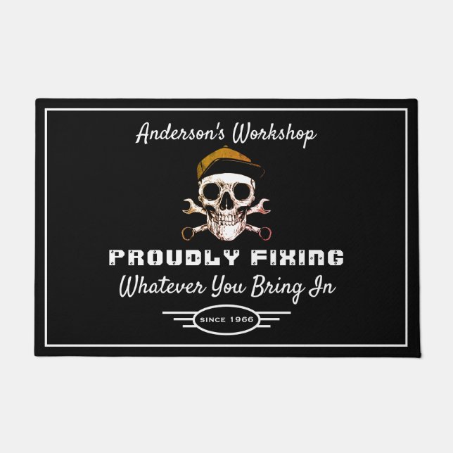 ワークショップAny Name Produly Fixing おもしろいことわざ ドアマット (正面)