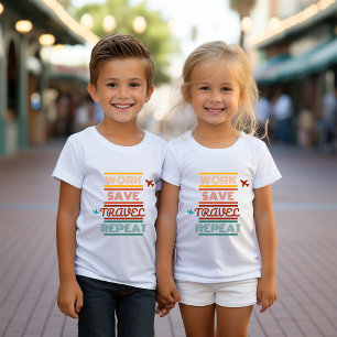 ワークトラベ救ルリピート – 冒険と旅行の恋人 トドラーTシャツ