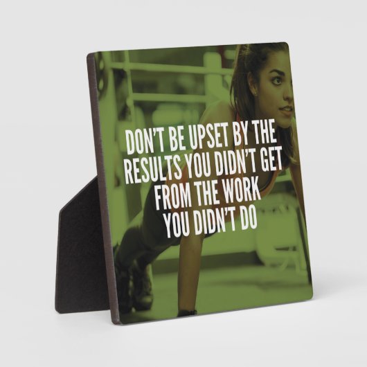 ワーク懸命 – ウィメンズジムトレーニング やる気を起こさせる フォトプラーク (正面)