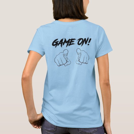 ワードローブにゲームを持ち込む…ゲームオン! Tシャツ (裏面)