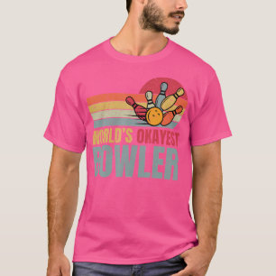 ワールドオカイストボウリングをする人、 クリケットの投手おもしろいボーリングママ Tシャツ