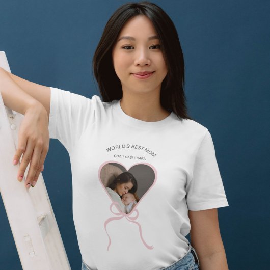 ワールド最高のママカスタムーの愛の形と弓の写真 Tシャツ