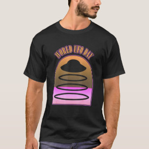 ワールドUFOデイエイリアン拉致宇宙船の未来的 Tシャツ