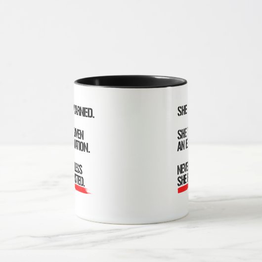 ワーレン上院議員-それにもかかわらず彼女は主張しました -- .pn マグカップ (中央)