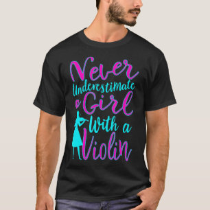 ヴァイオリン・クォットを持つ女の子を決して甘くカッコいい見ない Tシャツ