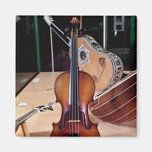 ヴァイオリン、ストラディバリ、クレモナ、1699年(写真; マグネット (正面)