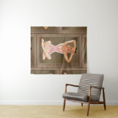 ヴァルガガールインアピンクコルセットバイアルベルトヴァルガス タペストリー (インサイチュ(横))