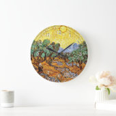 ヴァンゴッホ:黄色い空と太陽のひばりのオリーブの木 ラージ壁時計 (ホーム)