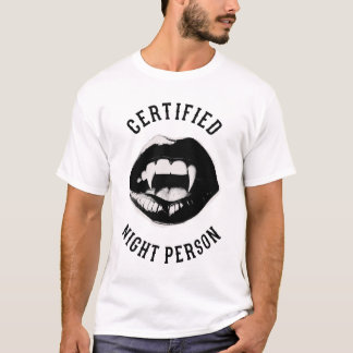 ヴァンパイア認定夜行性人間 Tシャツ