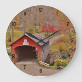 ヴァーモントのグリーンリバーの屋根付橋 ラージ壁時計 (正面)