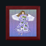 ヴィオレットエンジェル ギフトボックス<br><div class="desc">Violets Angel Jewelry Box by ArtMuvzイラストレーション。エンジェルTシャツ、クリスチャンのアパレル、信仰Tシャツ、ギフト、アパレル。天使の贈り物は誰かをあなたに見せるのに思慮深く意味のある気に方法だ。天使の贈り物は宗教的または世俗的に自然することができ、すべての予算のために見つけることができる。天使の贈り物は、私たちみんな愛され気にて、常に希望があることを思い出させる。PERSONALIZE名前を追加するか、代わりに文字を追加。カスタマイズお客様のユニークなギフトやギフトとして与えこのエンジェルパーソナライズされたギフト</div>