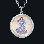 ヴィオレットエンジェル シルバープレートネックレス<br><div class="desc">Violets Angelネックレス、Tシャツ、ArtMuvzイラストレーションによるAngelギフト。美しい金ゴールドエンジェルTシャツ,クリスチャン・エンジェルの誕生日とクリスマスプレゼント,トートバッグ,マグカップ,帽子。天使の贈り物は誰かをあなたに示すための思慮深気にく有意義な方法である。天使の贈り物は自然の宗教的または世俗的であり、すべての予算のために見つけることができる。エンジェルギフトは私たちすべてが愛され気にて、常に希望があることを思い出させる事です。「このデザインを編集クリック」でパーソナライズするには、文字テンプレートを使用して名前を追加するか、文字を追加する。おカスタマイズ客様のユニークな作り方や贈り物として与えこのエンジェルパーソナライズされたネックレス</div>