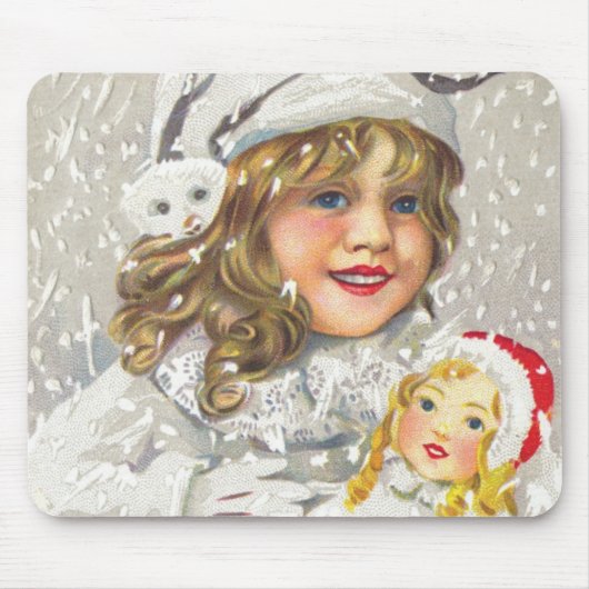 ヴィクトリア調のクリスマスの雪の中の人形を持った少女 マウスパッド (正面)