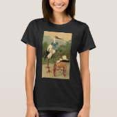 ヴィクトリア調の古風なコウノトリと乳母車 Tシャツ (正面)