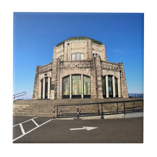 ヴィスタハウス, オレゴン州 コロンビア川峡谷 タイル (正面)
