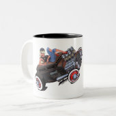 ヴィンス・クラインズの高オクタン・アート、1930年代の錆びたラットロッド ツートーンマグカップ (正面左)