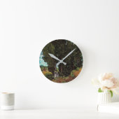 ヴィンセント・ヴァン・ゴッホによる女性姿のヒノキ ラウンド壁時計 (ホーム)