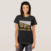 ヴィンセント・ヴァン・ゴッホの『農婦の小屋前の掘り起こし』 Tシャツ (正面フル)
