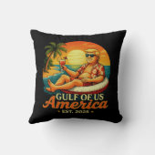 ヴィンテージおもしろいトランプアメリカ湾2025 クッション (裏面)