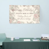 ヴィンテージおもしろいピンクアイボリーフローラ誕生日 横断幕 (トレードショー)