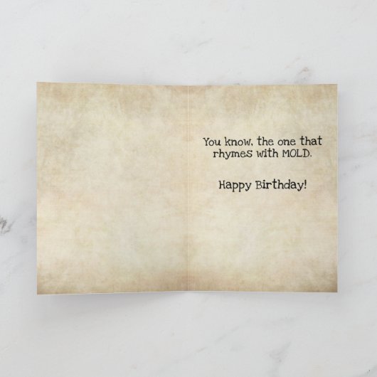 ヴィンテージおもしろい誕生日 – 古い言葉は言及しない カード (内部)