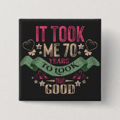 ヴィンテージおもしろい70歳ことわざ引用文 缶バッジ (正面)