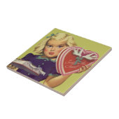 ヴィンテージかわいいバレンタインデーとチョコレート入り女の子 タイル (側面)