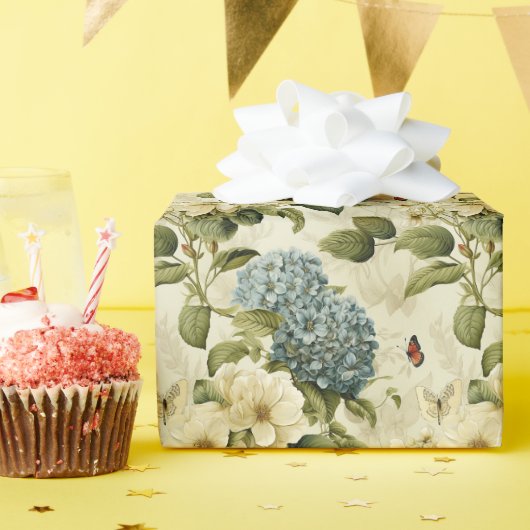 ヴィンテージかわいらしブルーアジサイとバタフライフローラ ラッピングペーパー (誕生日パーティー)