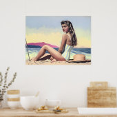 ヴィンテージかわいらし女がビーチに座る ポスター (キッチン)