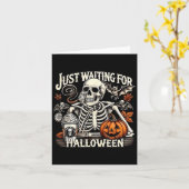 ヴィンテージがハロウィーンのスケルトンを待っおもしろいている カード (黄色い花)