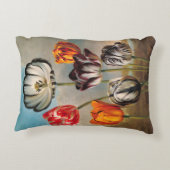 ヴィンテージが変化するチューリップが咲く景色 アクセントクッション (裏面)