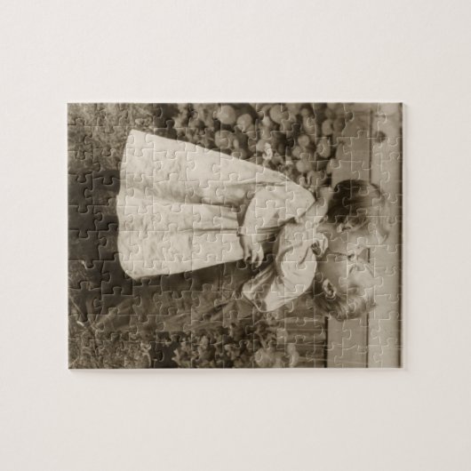 ヴィンテージが庭でキスをするの子どもたちの愛の写真 ジグソーパズル (横)