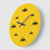 ヴィンテージこうもりオンイエローハーベストムーン ラージ壁時計 (傾斜)